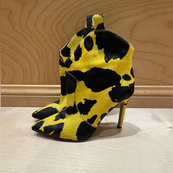 Jessica Simpson Cowgirl Heel Booties - Picture 3 of 7